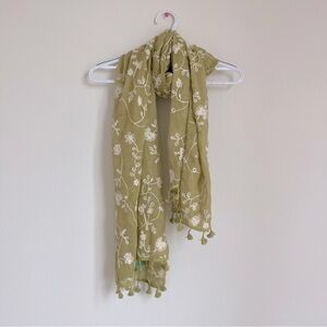 NWT LOF Love of Fashion Cotton Green White embroidery scarf